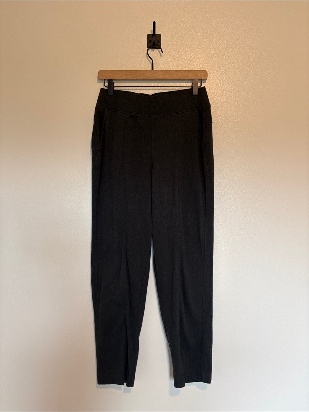 Pact 100% Organic Cotton Airplane Tapered High Rise Pull-On Pant Grey Small - Picture 3 of 9